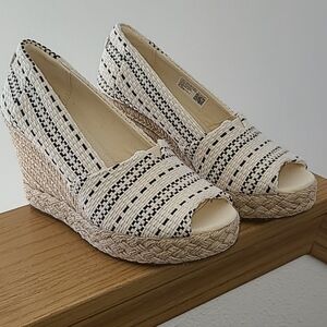 ⬇️NEW Toms Michelle Wedges⬇️